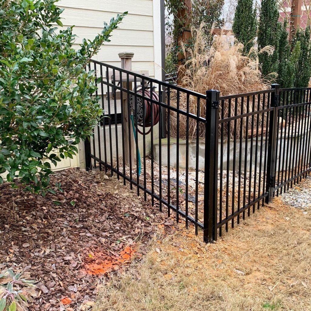 aluminum fence installation